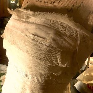 BCBG MAXAZRIA LACE MIDI DRESS